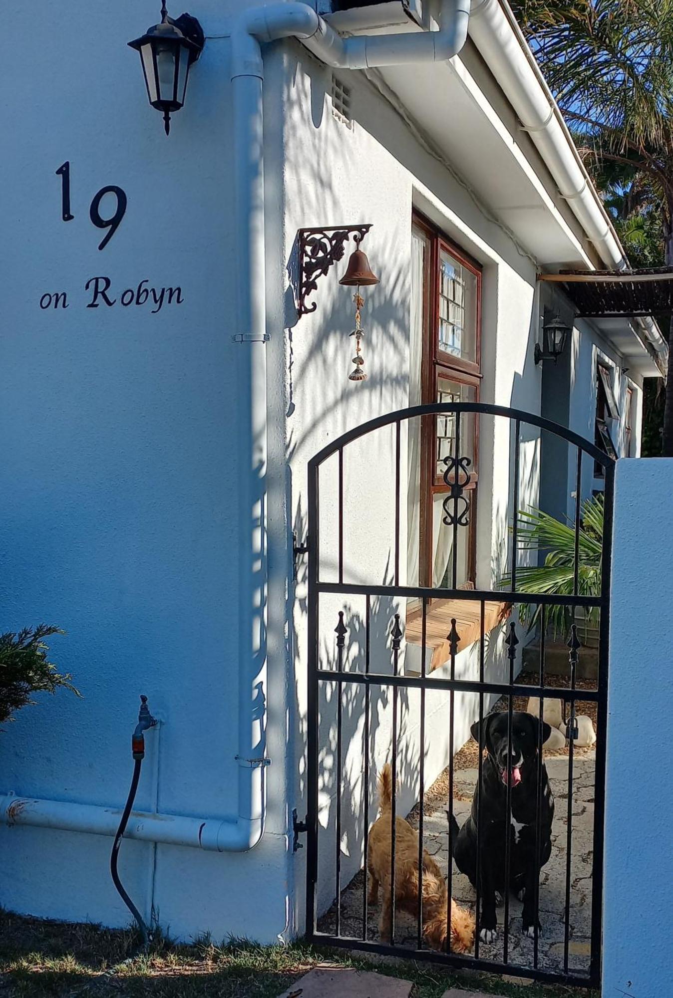 19 On Robyn Apartment