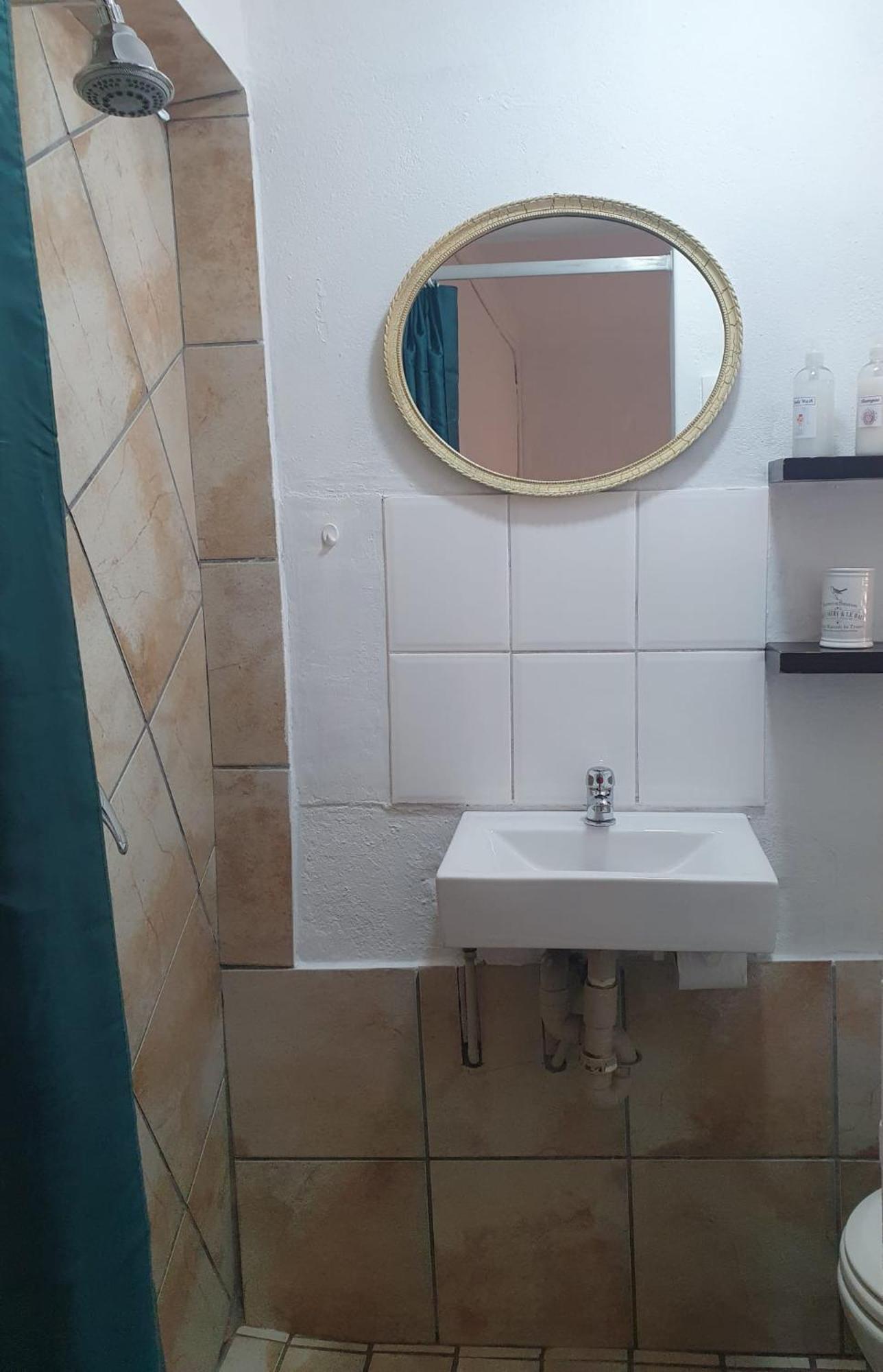 19 On Robyn Apartment Durbanville